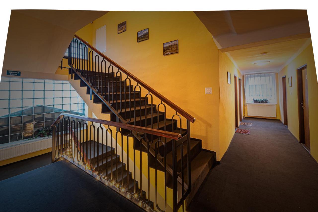 Restaurace Penzion Triola Kořenov Esterno foto